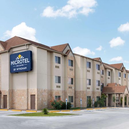 Microtel Inn And Suites Eagle Pass Ngoại thất bức ảnh